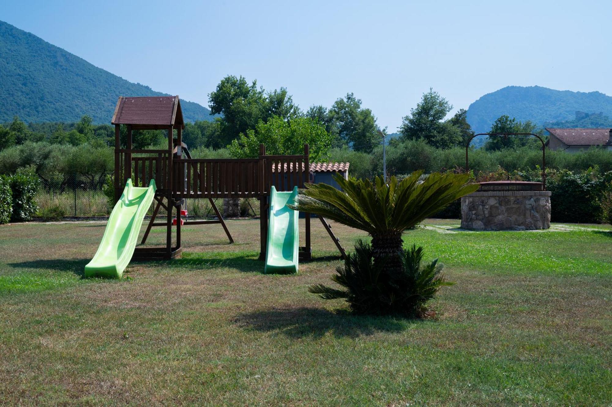 Family Farm Soc. Agr. A R.L. Vairano Patenora Exterior foto